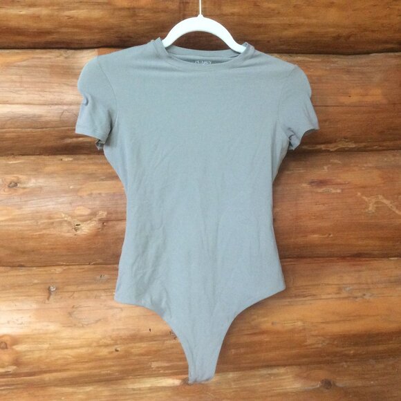 PUMIEY Smoke Cloud Pro Elephant Gray Crew Neck Short Sleeve Bodysuit Size XS - Picture 1 of 3